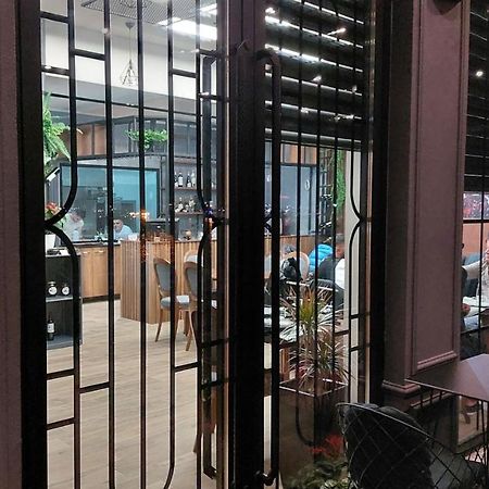 Bujtina Xhabakja Otel Belsh Dış mekan fotoğraf