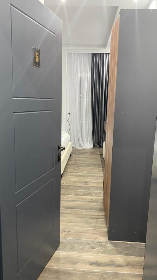 Bujtina Xhabakja Otel Belsh Dış mekan fotoğraf
