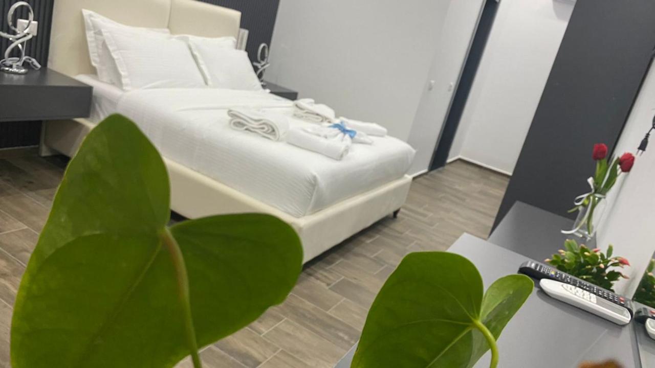 Bujtina Xhabakja Otel Belsh Dış mekan fotoğraf