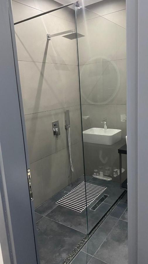 Bujtina Xhabakja Otel Belsh Dış mekan fotoğraf